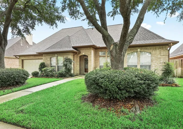2nd image of 5122 Tidewater Ct, Pasadena, TX 77505 | MLS# 71640686