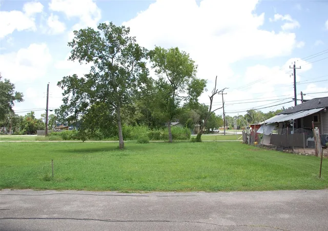 Photo 1 of Land for sale at 1002 Rufus St, Richmond, TX 77469 | MLS# 64861459 | Listing updated on 2026-10-05