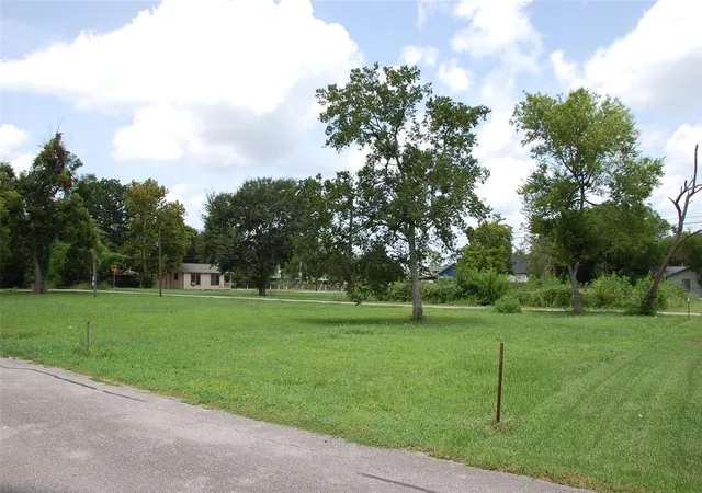 Photo 2 of Land for sale at 1002 Rufus St, Richmond, TX 77469 | MLS# 64861459 | Listing updated on 2026-10-05