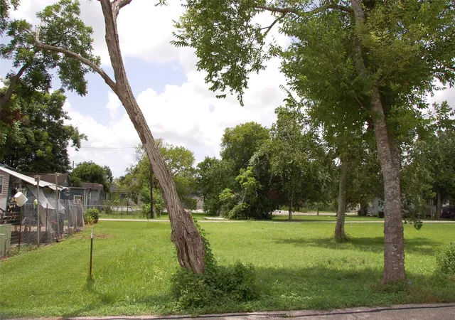 Photo 3 of Land for sale at 1002 Rufus St, Richmond, TX 77469 | MLS# 64861459 | Listing updated on 2026-10-05