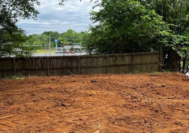 2nd image of 1609 Elysian Fields Ave, Marshall, TX 75670 | MLS# 15120439