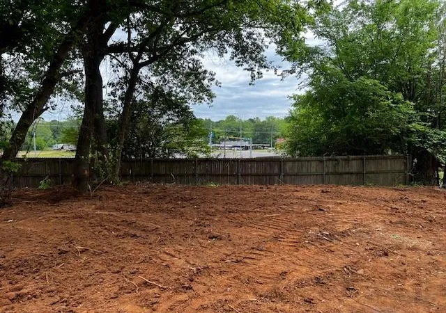 3rd image of 1609 Elysian Fields Ave, Marshall, TX 75670 | MLS# 15120439