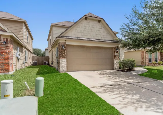 Photo 1 of Single family home for sale at 9947 Chimney Swift Ln, Conroe, TX 77385 | MLS# 45378731 | Listing updated on 2026-09-13
