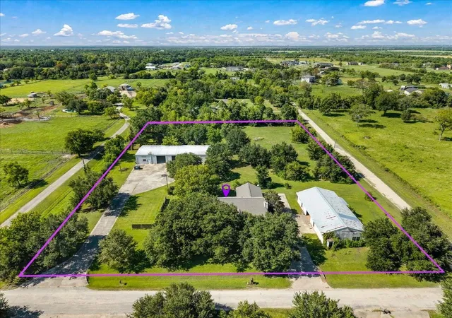 2nd image of 17202 N Main St, Alvin, TX 77511 | MLS# 19379749
