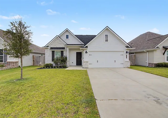 Photo 1 of Single family home for sale at 3124 Tarleton Ct, Bryan, TX 77808 | MLS# 32773292 | Listing updated on 2026-08-09