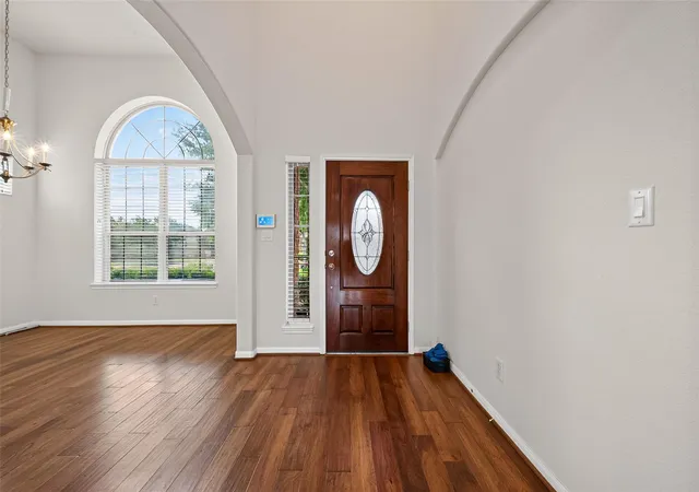 Photo 3 of Single family home for sale at 7102 Baitland Dr, Missouri City, TX 77459 | MLS# 75830837 | Listing updated on 2026-09-08