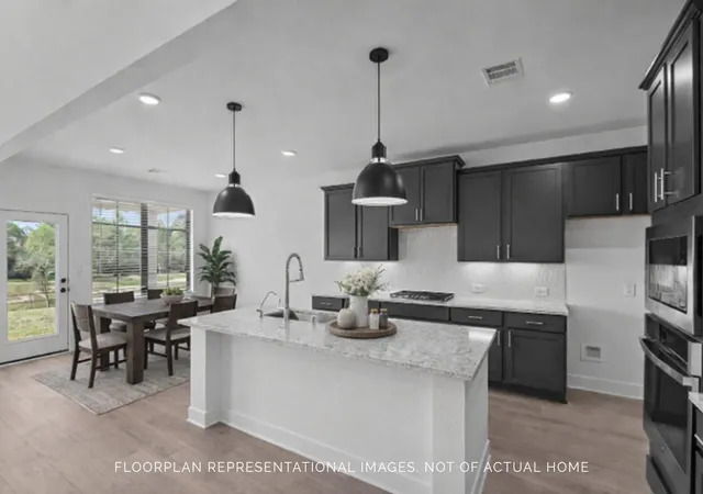 Photo 4 of Single family home for sale at 21122 Bella Coral Dr, Cypress, TX 77433 | MLS# 14008148 | Listing updated on 2026-09-21
