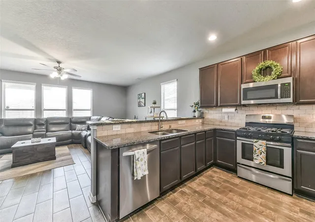 Photo 4 of Single family home for sale at 29418 Ridge Clearing Trl, Spring, TX 77386 | MLS# 81280768 | Listing updated on 2026-09-16