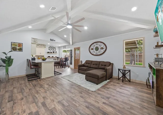 Photo 3 of Single family home for sale at 14119 Waterville Way, Houston, TX 77015 | MLS# 63189244 | Listing updated on 2026-08-16