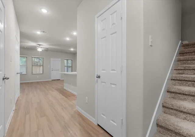 Photo 2 of Single family home for sale at 9024 Madera Rd, Houston, TX 77078 | MLS# 17388933 | Listing updated on 2026-09-18