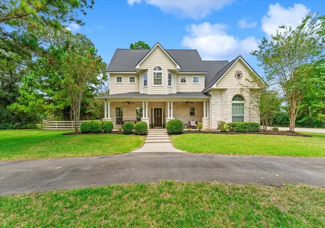 1st image of 22 Wellesly Ct, Magnolia, TX 77355 | MLS# 32923302