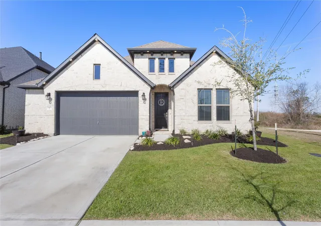 2nd image of 945 Goose Creek St, Webster, TX 77598 | MLS# 91521893