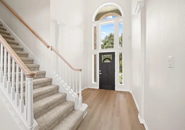 Photo 4 of Single family home for sale at 403 Trl Head St, Friendswood, TX 77546 | MLS# 22471985 | Listing updated on 2026-09-19