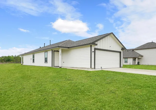 Photo 2 of Single family home for sale at 327 Road 5138, Cleveland, TX 77327 | MLS# 23184355 | Listing updated on 2026-09-22