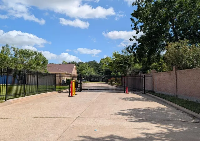 23rd image of 1310 E James St #19, Baytown, TX 77520 | MLS# 53792810