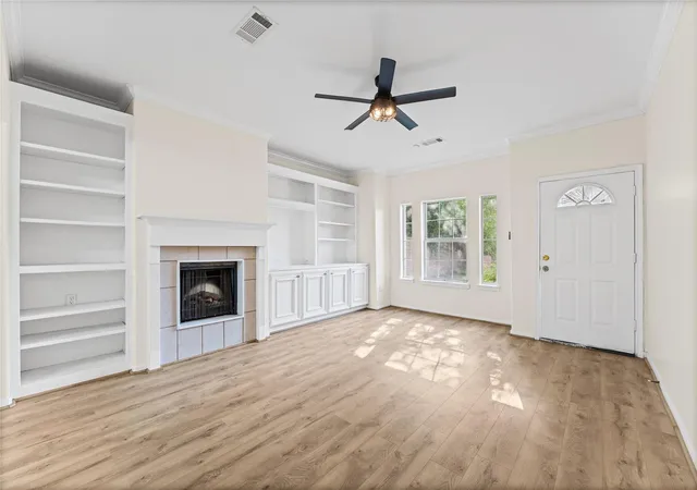 Photo 4 of Townhouse for sale at 1310 E James St #19, Baytown, TX 77520 | MLS# 53792810 | Listing updated on 2026-08-17