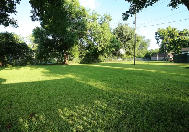 38th image of 7101 2nd St, Hitchcock, TX 77563 | MLS# 68056770