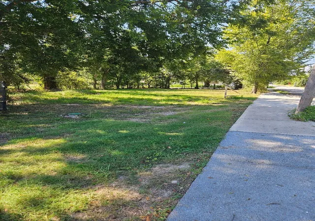Photo 2 of Land for sale at 3300 Rosalie St, Houston, TX 77004 | MLS# 19780673 | Listing updated on 2026-08-30