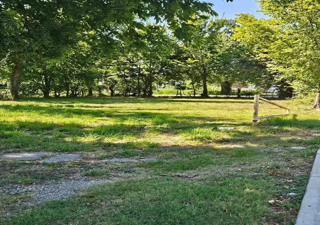 Photo 4 of Land for sale at 3300 Rosalie St, Houston, TX 77004 | MLS# 19780673 | Listing updated on 2026-08-30