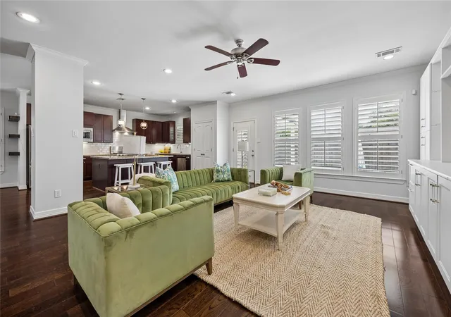 2nd image of 5121 Libbey Ln, Houston, TX 77092 | MLS# 6305005