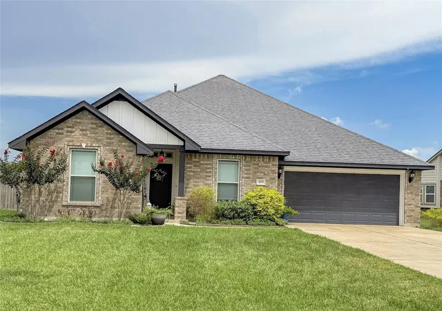 1st image of 429 Twin Lakes Blvd W, West Columbia, TX 77486 | MLS# 28299203