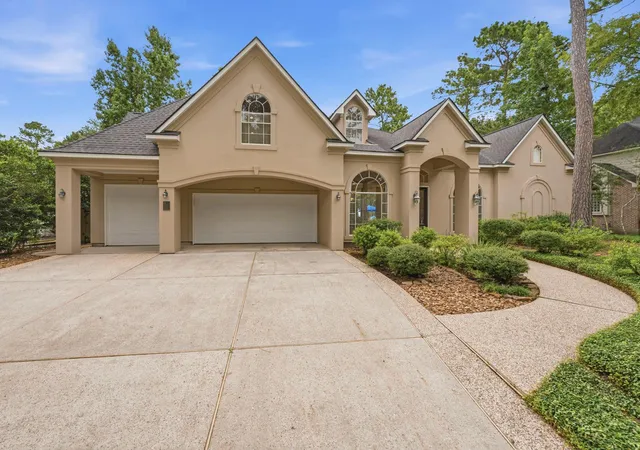 1st image of 54 N Wooded Brook Cir, Spring, TX 77382 | MLS# 35224600