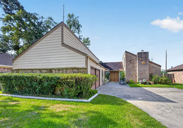 3rd image of 5522 Green Timbers Dr, Humble, TX 77346 | MLS# 96173165