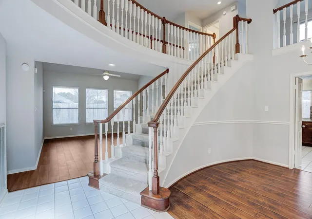 Photo 3 of Single family home for sale at 3126 Pebble Bay Dr, League City, TX 77573 | MLS# 10183548 | Listing updated on 2026-09-19