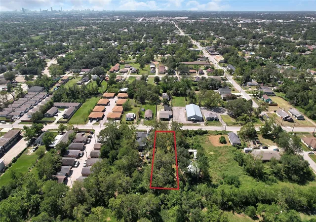 Photo 4 of Land for sale at 3914 Wipprecht St, Houston, TX 77026 | MLS# 60048869 | Listing updated on 2026-08-13