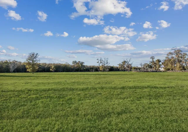 2nd image of 4802 Riverbend Ct, Fulshear, TX 77441 | MLS# 44647210