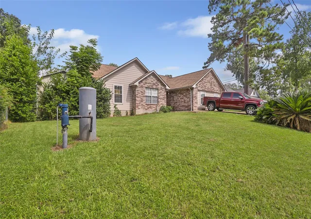 Single family home for sale at 25727 Beaver Run Dr, Huffman, TX 77336 | MLS# 7235408