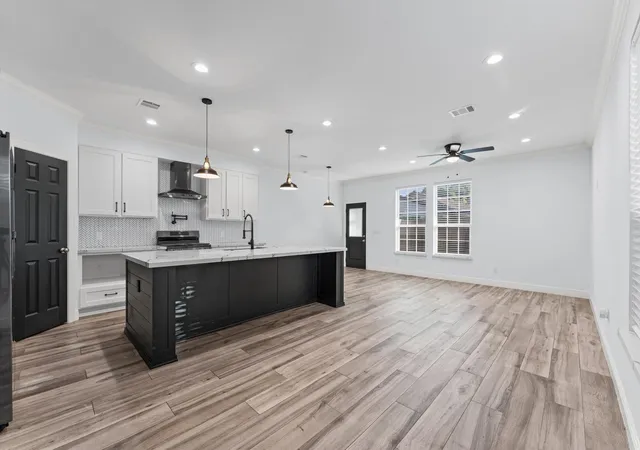 5th image of 7318 Avenue J, Houston, TX 77011 | MLS# 23560915