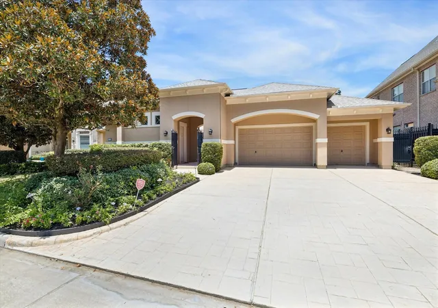 31st image of 11914 Legend Manor Dr, Houston, TX 77082 | MLS# 67226469