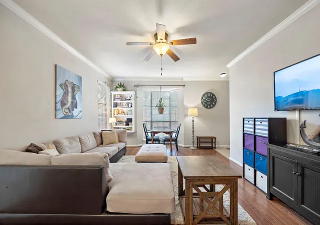 5th image of 2255 Braeswood Park Dr #176, Houston, TX 77030 | MLS# 19346237