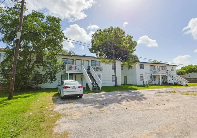 5th image of 2312 & 2315 Avenue B #5, Dickinson, TX 77539 | MLS# 44008551