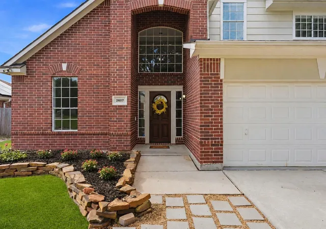 4th image of 2607 Holly Walk Ln, Spring, TX 77388 | MLS# 83117471