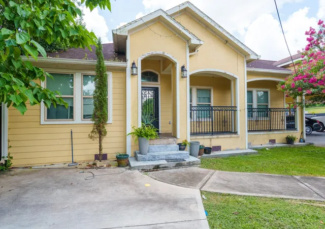 Single family home for sale at 2106 Bertrand St, Houston, TX 77093 | MLS# 95612811