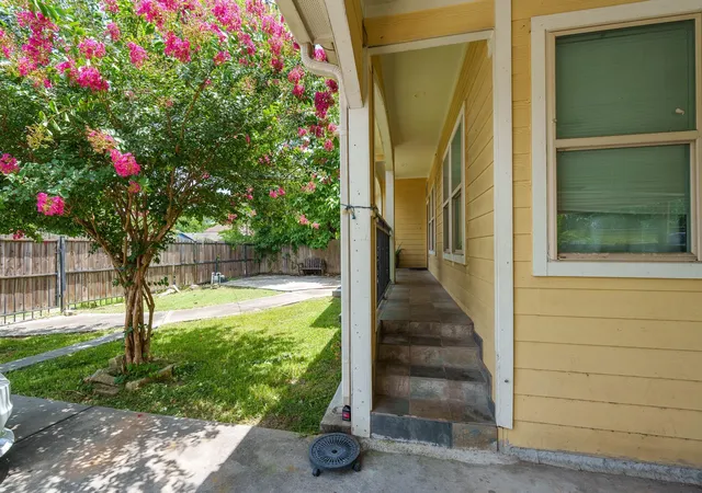Photo 3 of Single family home for sale at 2106 Bertrand St, Houston, TX 77093 | MLS# 95612811 | Listing updated on 2026-08-25