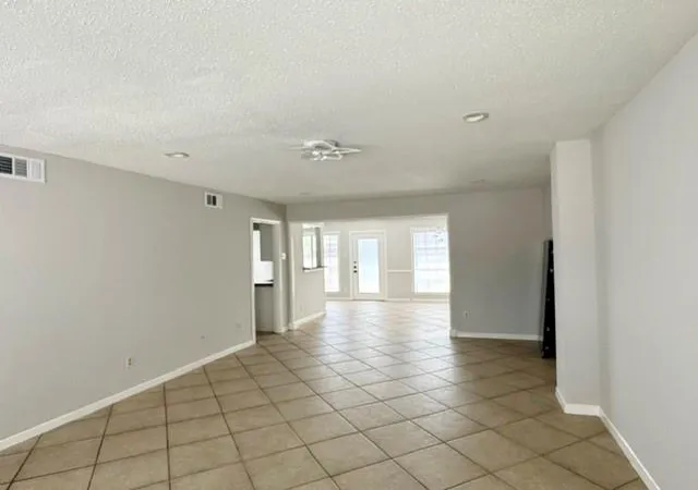 5th image of 1605 W Sam Houston Pkwy S, Houston, TX 77042 | MLS# 97337860