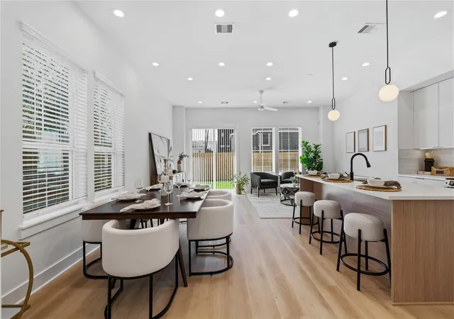 1st image of 4610 & 4608 A/b Gunter St, Houston, TX 77020 | MLS# 10951006