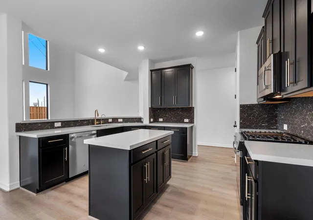 Photo 3 of Single family home for sale at 703 Beautyberry Way, Rosenberg, TX 77471 | MLS# 36556921 | Listing updated on 2026-10-07