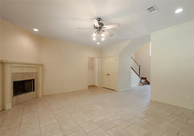 5th image of 187 Broadmoor Dr, Huntsville, TX 77340 | MLS# 26296543