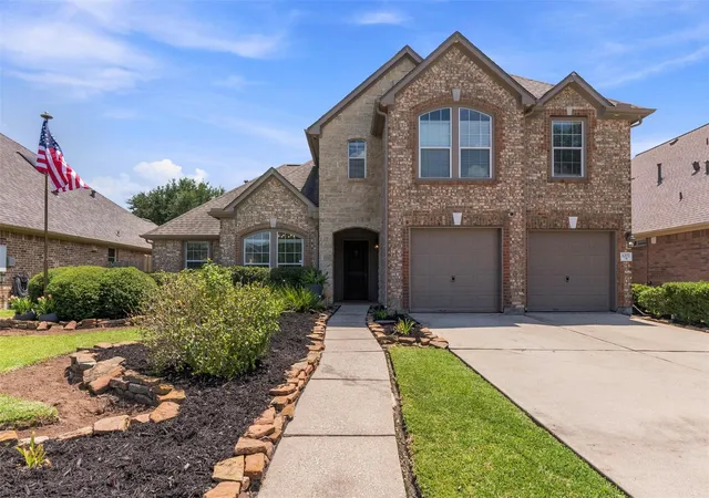 Photo 2 of Sale Pending at 1277 Ocean Manor Lane, League City, TX 77573 | MLS# 24317016 | Listing updated on 2026-09-21