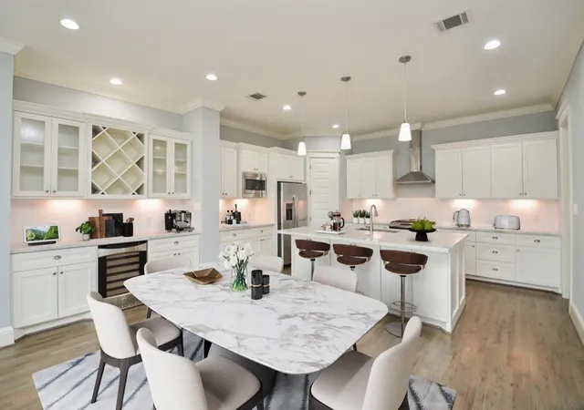 1st image of 2511 Judiway St, Houston, TX 77018 | MLS# 75188677