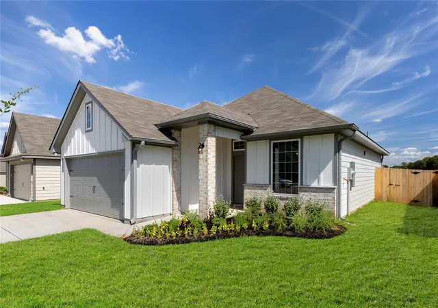 3rd image of 308 Rockbridge Dr, Huntsville, TX 77340 | MLS# 93281174