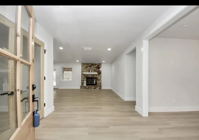 3rd image of 26206 Maplewood Dr, Spring, TX 77386 | MLS# 73382184
