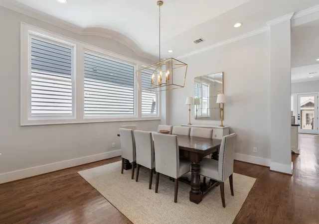 Photo 4 of Sale Pending at 814 Ashland St #B, Houston, TX 77007 | MLS# 32337061 | Listing updated on 2026-09-16