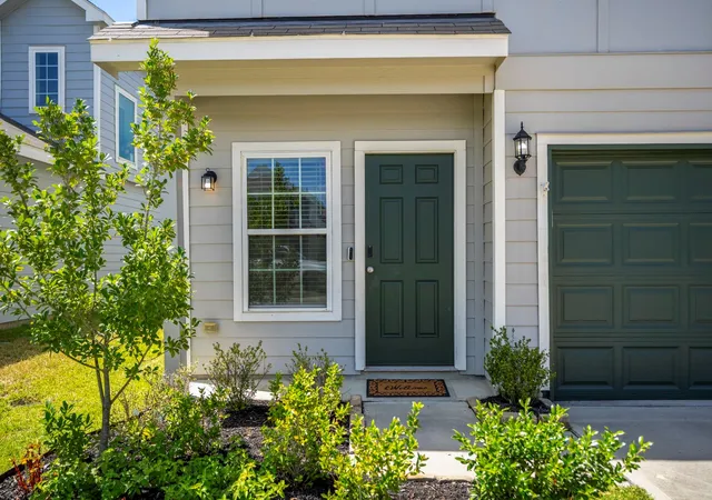 2nd image of 2355 Mount Locke Path, Conroe, TX 77301 | MLS# 85464157