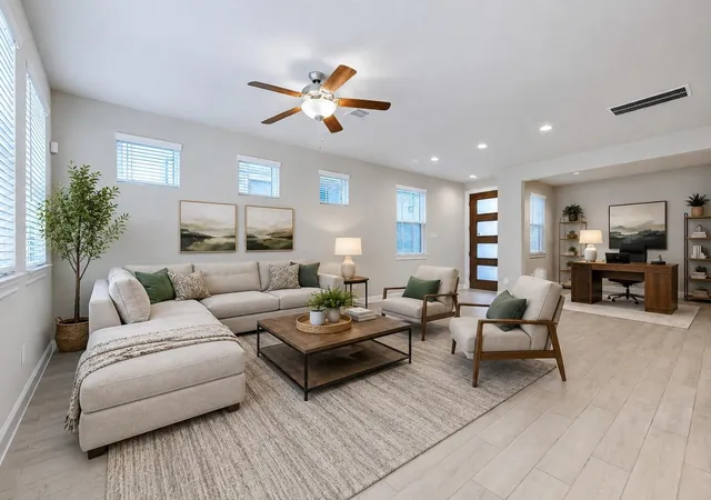 Photo 4 of Sale Pending at 9822 Heritage Run Ln, Houston, TX 77080 | MLS# 16913362 | Listing updated on 2026-09-02