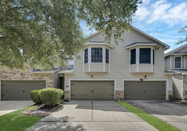 Photo 1 of Townhouse for sale at 11620 Champions Green Drve Dr, Houston, TX 77066 | MLS# 84593509 | Listing updated on 2026-08-15